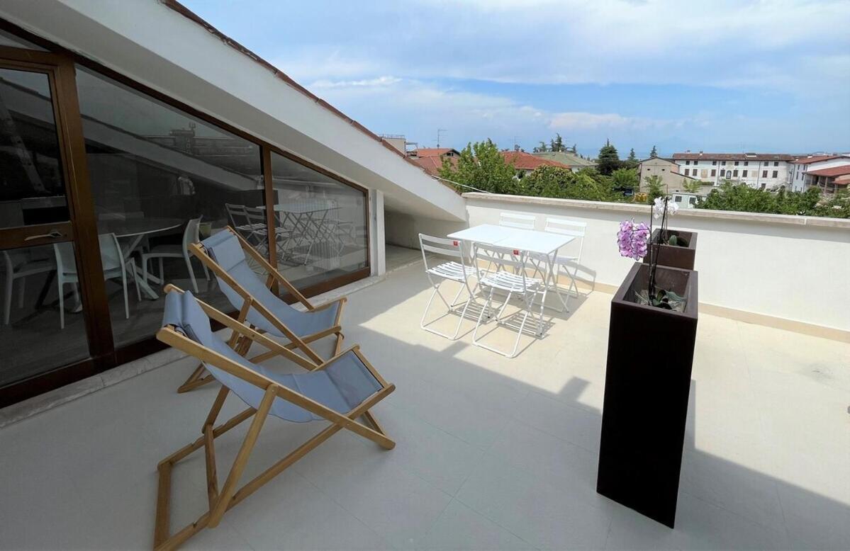 Attico Lilium Apartment Peschiera del Garda Exterior foto
